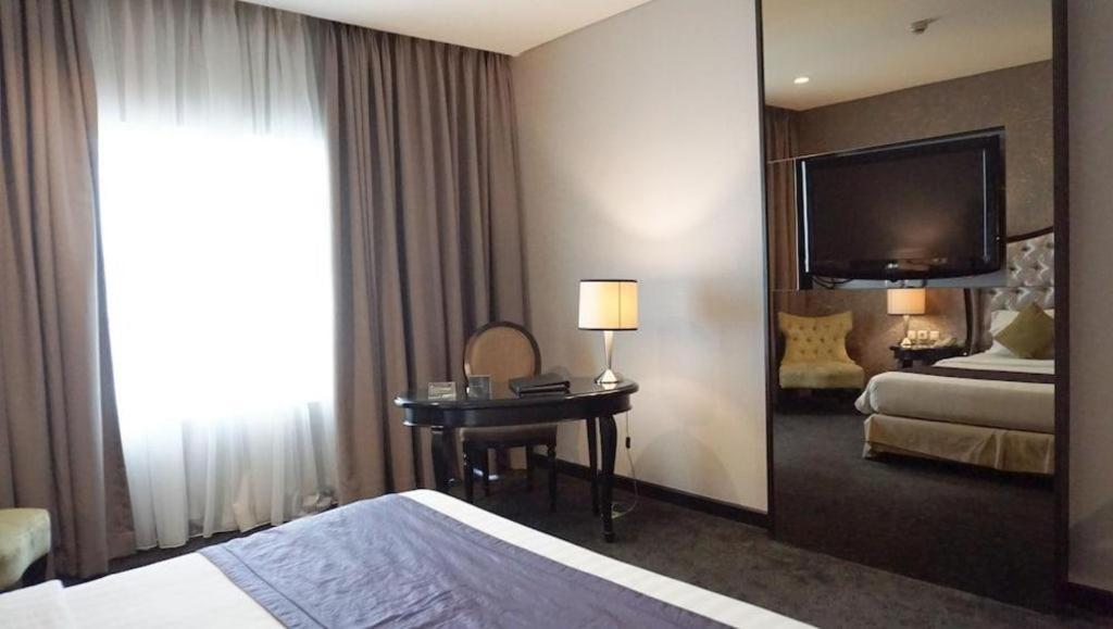 The Mirah Hotel Богор Екстер'єр фото