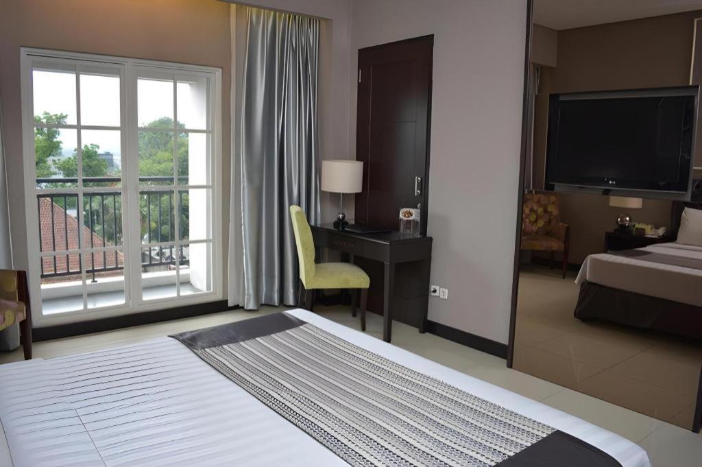 The Mirah Hotel Богор Екстер'єр фото