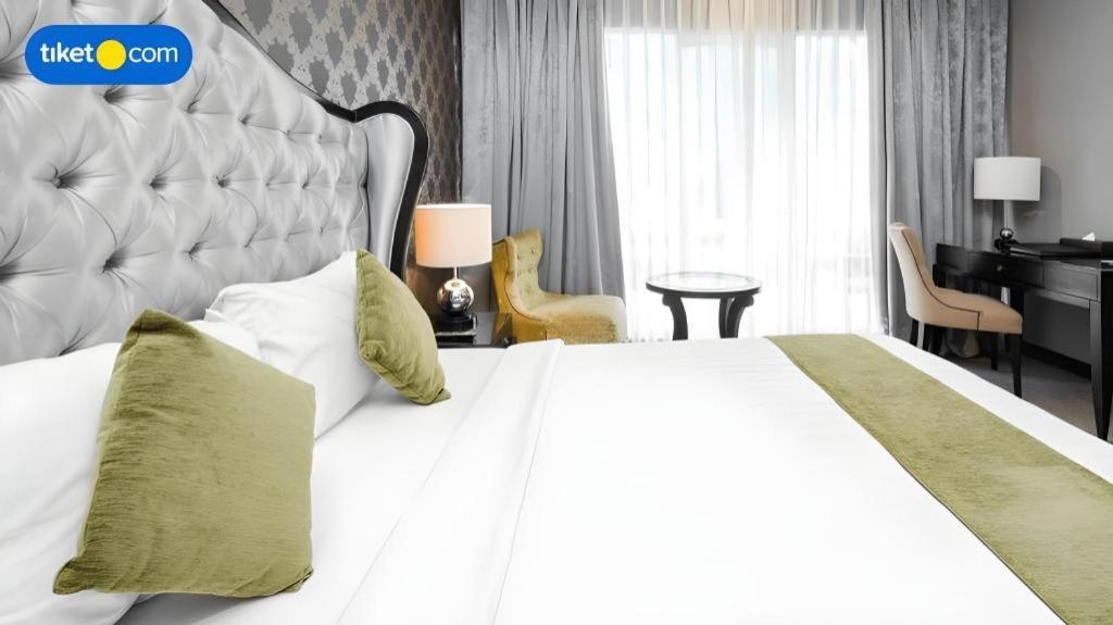 The Mirah Hotel Богор Екстер'єр фото