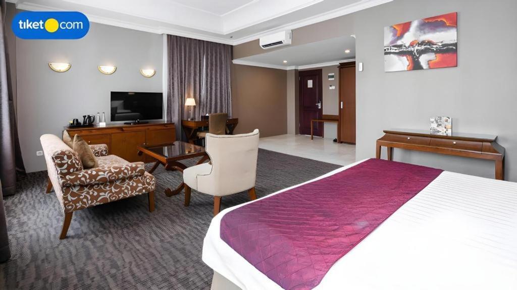 The Mirah Hotel Богор Екстер'єр фото