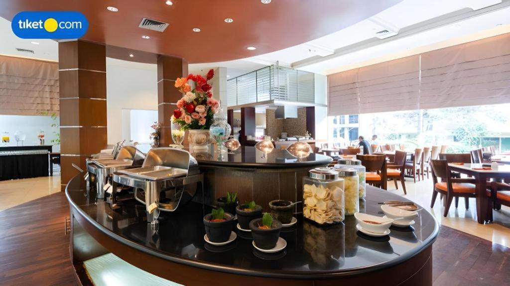 The Mirah Hotel Богор Екстер'єр фото